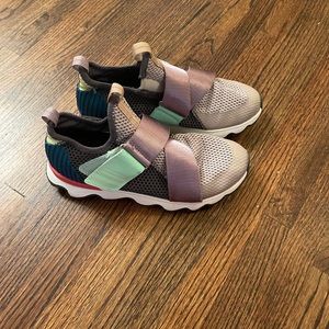 Sorel Kinetic T-Shoes